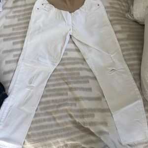 Jessica Simpson Maternity Jeans in white